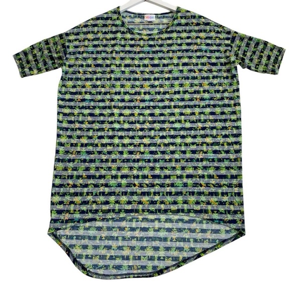 Patterned Short Sleeve Top - Picture 2 of 4